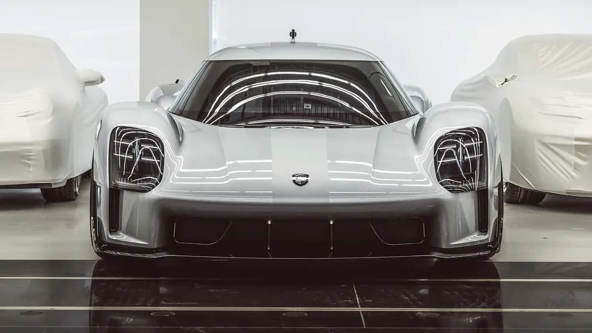 Porsche Plans New Supercar with Flat-Eight Engine