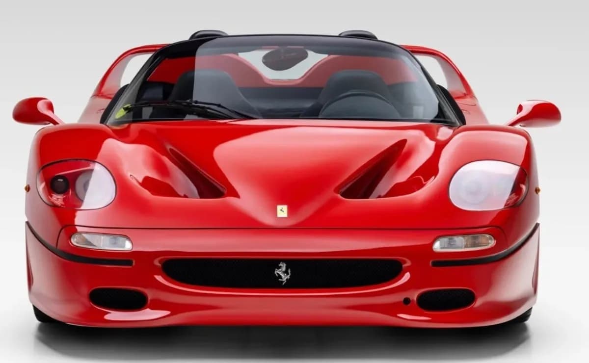 Ferrari F50 Bate Recorde em Leilão, Vendida por Até $5,7 Milhões