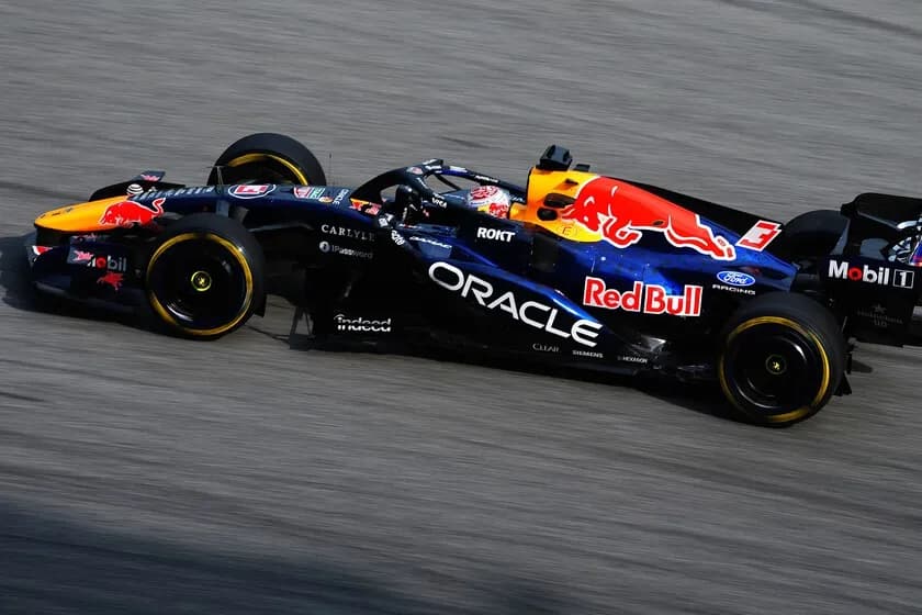 Max Verstappen Secures First Pole Position of the Season in Sepang