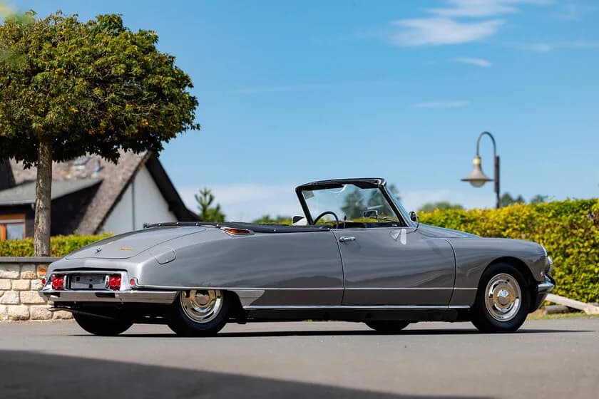 Citroën DS21 Cabriolet Expected to Fetch €200,000 at Bonhams Auction