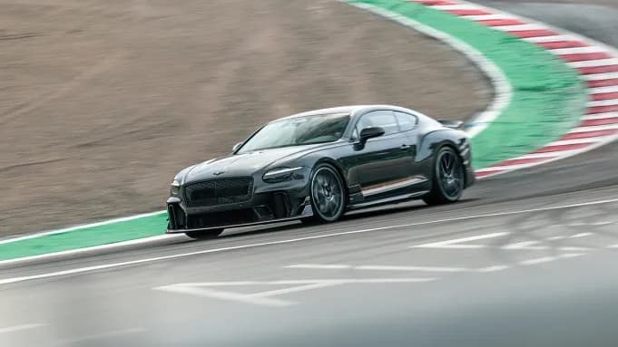 2027年ベントレー・スーパースポーツ、ラグナセカで初試乗